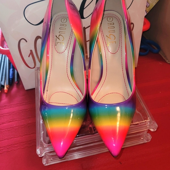 Rouge! Shoes - Beautiful rainbow colored shoes
